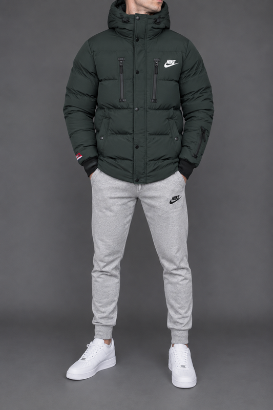 Nike striukė