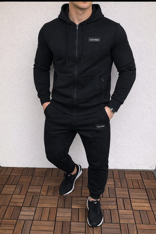 Calvin Klein sportinis kostiumas