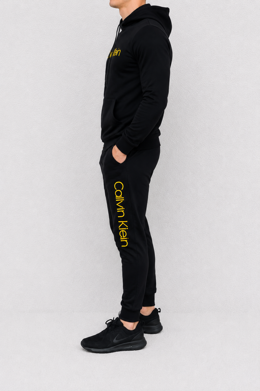 Calvin Klein Kostiumas